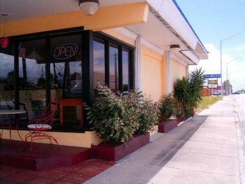 Motel Budget Inn Of Okeechobee
