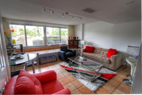 Deluxe Studios And Apartments At The Shelborne