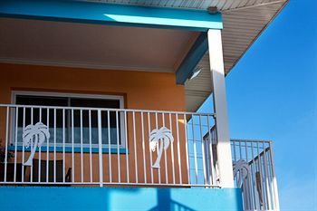 Bay Palms Waterfront Resort - Hotel And Marina