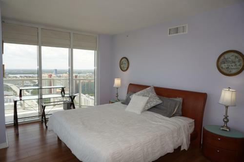 Apartamentos La Perla Condominium On The Beach