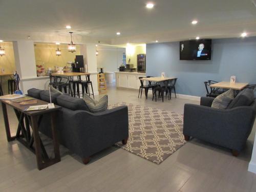 Hotel Baymont Inn & Suites - Tallahassee Central