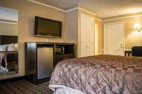 Motel Rodeway Inn & Suites Tampa