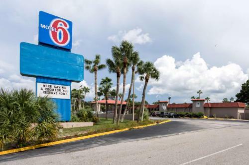 Motel 6 Spring Hill Weeki Wachee