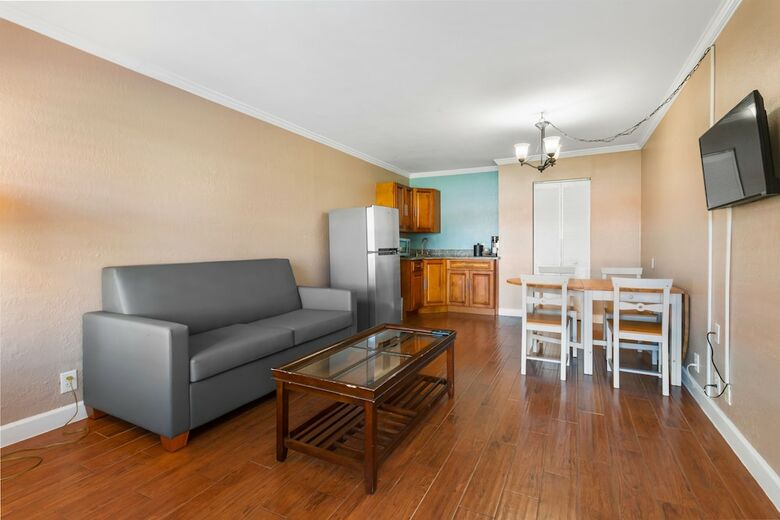 Hotel Vero Beach Inn & Suites