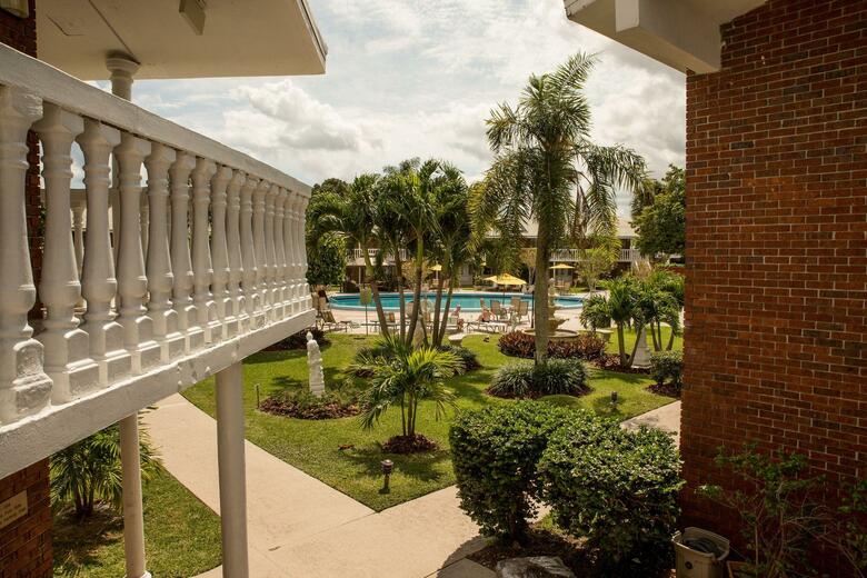 Hotel Best Western Palm Beach Lakes Inn