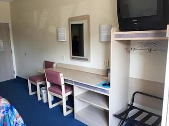 Motel 6 Atlanta Lithia Springs