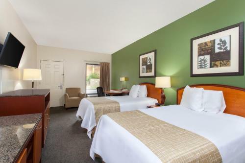 Hotel Palm Tree Inn Extended Stay
