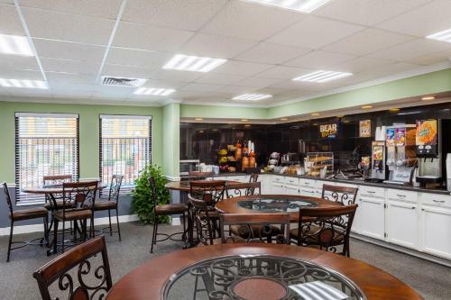 Hotel Palm Tree Inn Extended Stay