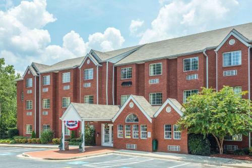 Hotel Microtel Inn & Suites By Wyndham Stockbridge
