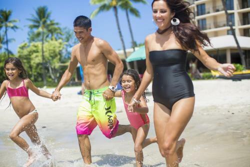 Courtyard By Marriott King Kamehameha's Kona Beach Hotel