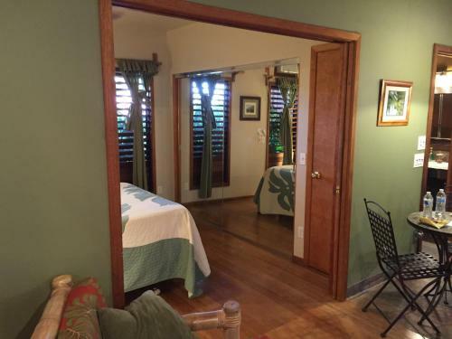 Maui What A Wonderful World Bed & Breakfast