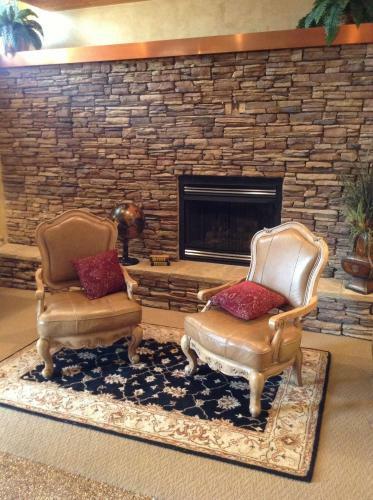 Hotel Destinations Inn Theme Rooms
