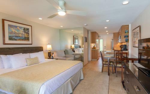 Hotel Napili Surf Beach Resort