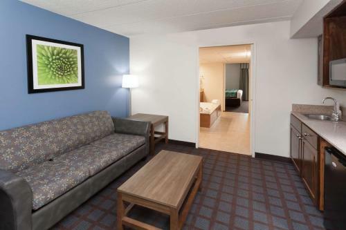 Hotel Baymont Inn & Suites Fishers