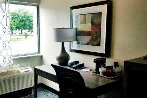 Hotel Baymont Inn And Suites Des Moines