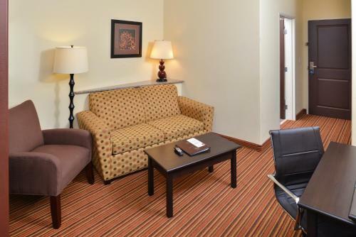 Hotel Comfort Suites Alexandria