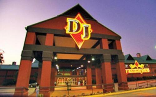 Hotel Diamondjacks Casino And Resort