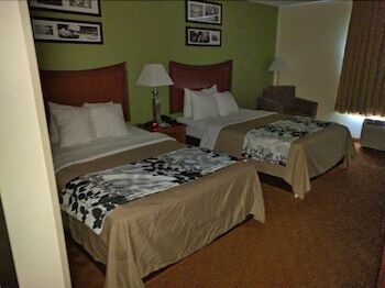 Hotel Sleep Inn & Suites Laurel