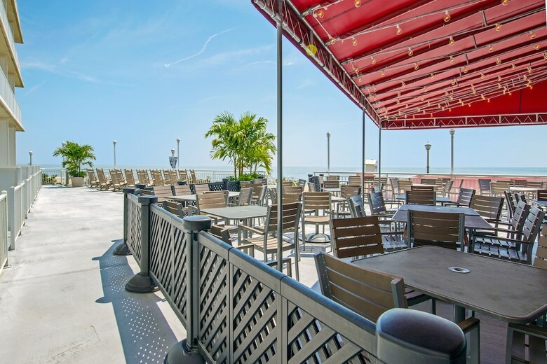 Commander Hotel