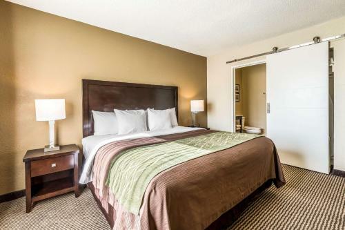 Detroit Regency Hotel