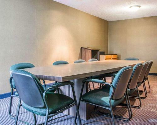 Hotel Quality Inn & Suites Flint Airport