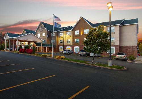 Hotel Country Inn & Suites Marquette