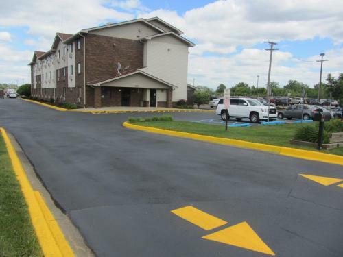 Hotel Knights Inn Metro Airport