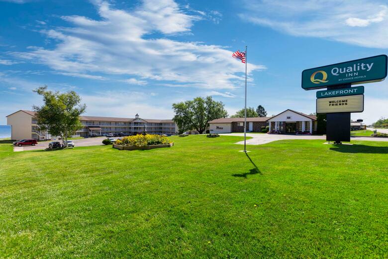 Hotel Quality Inn Lakefront