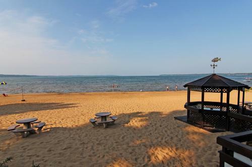 Hotel The Beach Haus - Traverse City