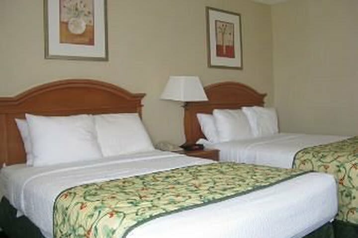Hotel Days Inn & Suites By Wyndham Warren