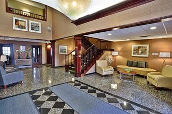 Holiday Inn Express Hotel & Suites Woodhaven