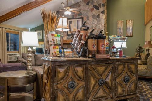 Hotel Americinn By Wyndham Little Falls