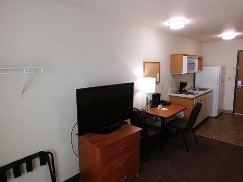Hotel Days Inn And Suites Rochester