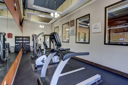 Hotel Comfort Suites Batesville