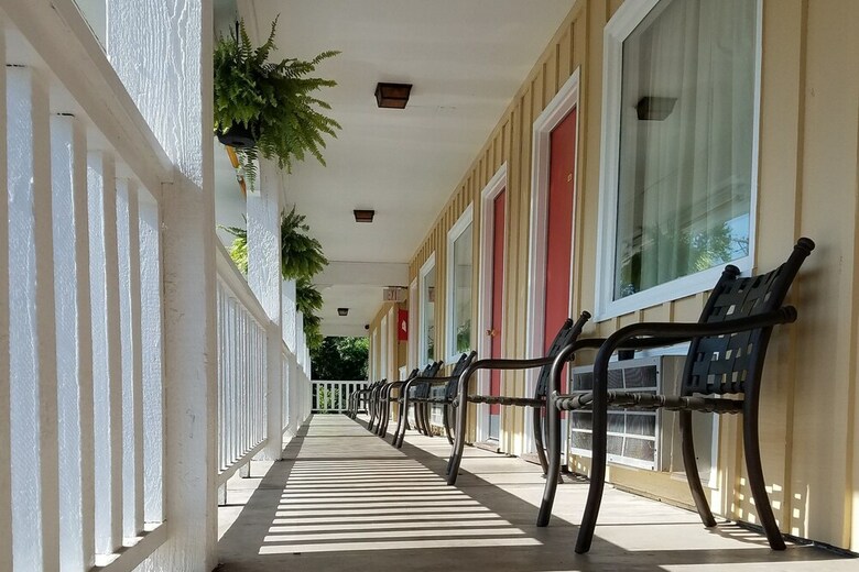 Homestead Motel