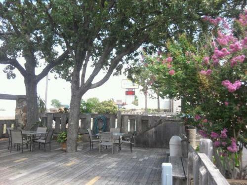 Hotel Quail's Nest Inn & Suites
