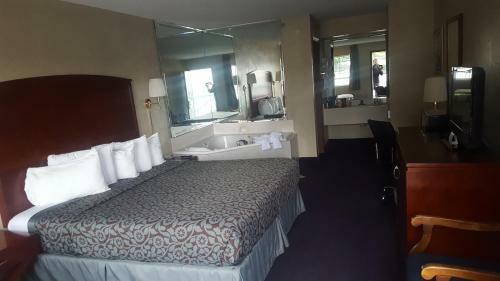 Hotel Days Inn Shepherd Of The Hills