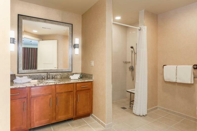 Hotel Hilton Promenade Branson Landing