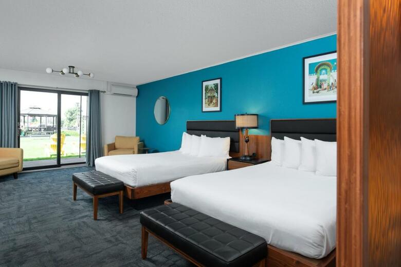 Royal 7 Budget Inn Motel