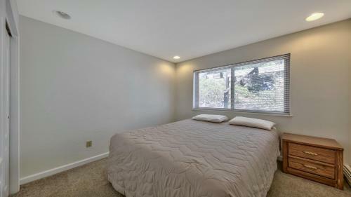 160 South Benjamin At Boulder Lodge
