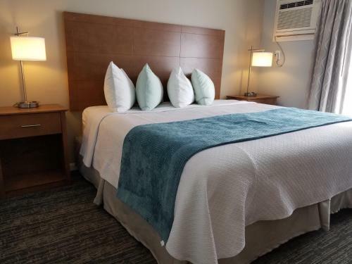 Hotel Hampton Village Resort