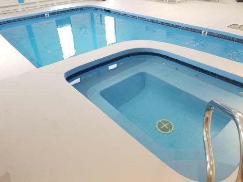 Hotel Hampton Village Resort