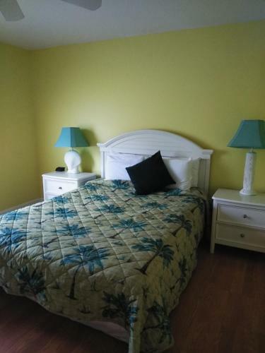 Hotel Surf Song Beach Resort