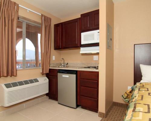 Suburban Extended Stay Hotel Alamogordo