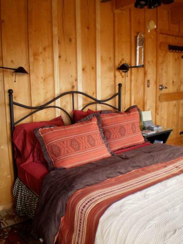 Silver River Adobe Inn Bed And Breakfast