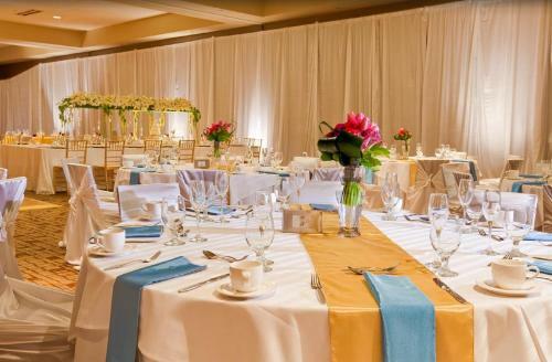 Hotel Isleta Resort & Casino