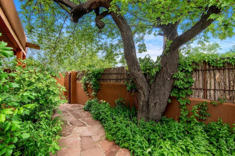 Posada Santa Fe Motel & Inn