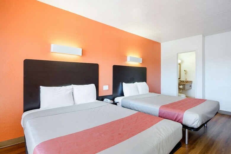 Motel 6 Santa Fe Plaza - Downtown