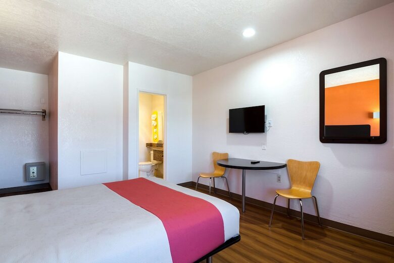 Motel 6 Santa Fe Plaza - Downtown