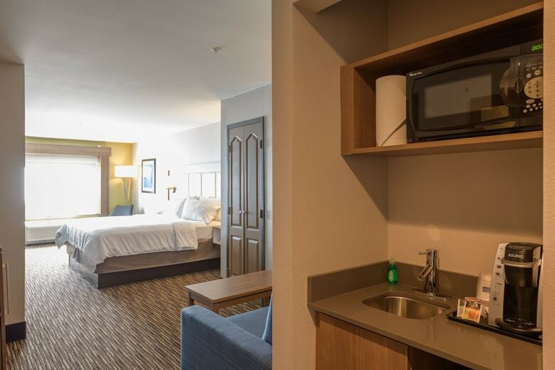 Hotel Holiday Inn Express & Suites Jamestown